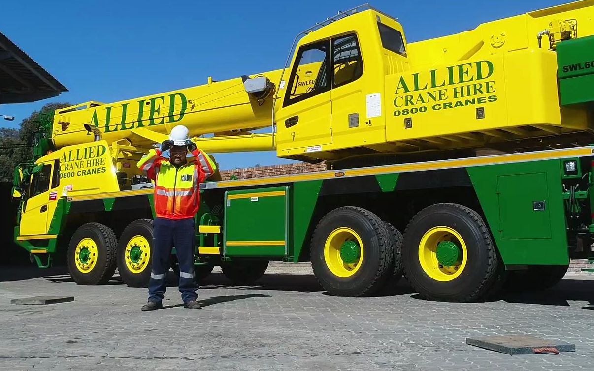 三一sanystc600吊车基础操作示范