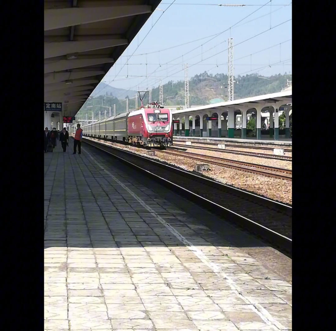 纪念即将离去的京九路霸 z146/7 z148/5