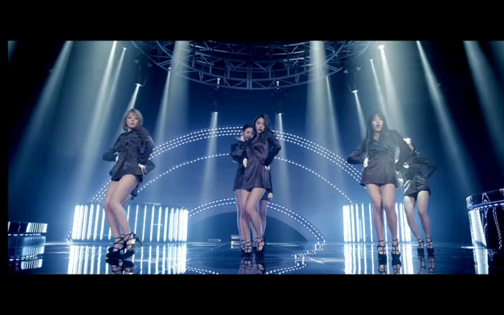 aoa-bing bing.aoa姐姐们的经典魔术秀,【4k60帧】修复版