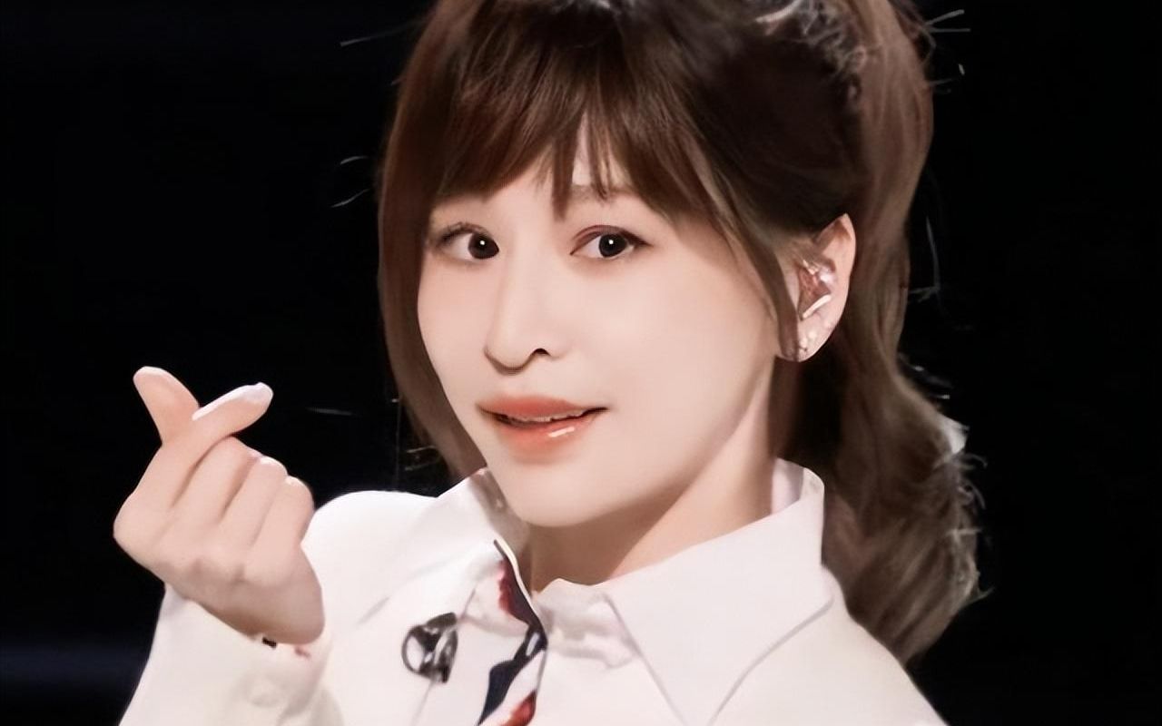 王心凌mv合集(爱你 第一次爱的人 睫毛弯弯 不哭 da da da 那年夏天