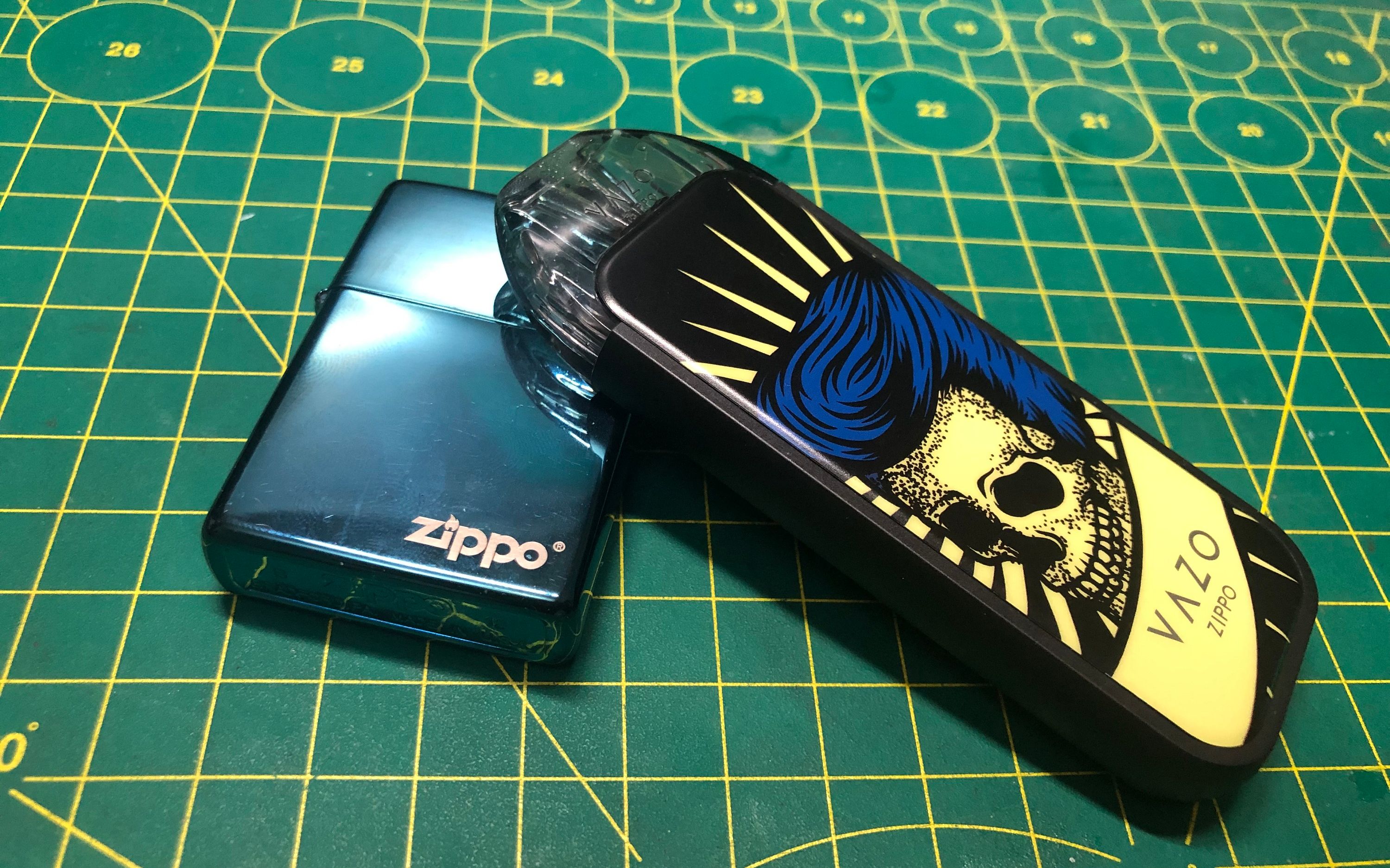 【脸黑开箱】卖火机的希望我戒烟?zippo vazo预注油小烟开箱伪测评!