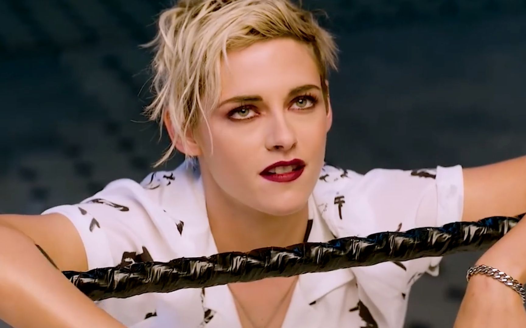 这才叫人间扳手,颜值暴击,谁看不迷糊