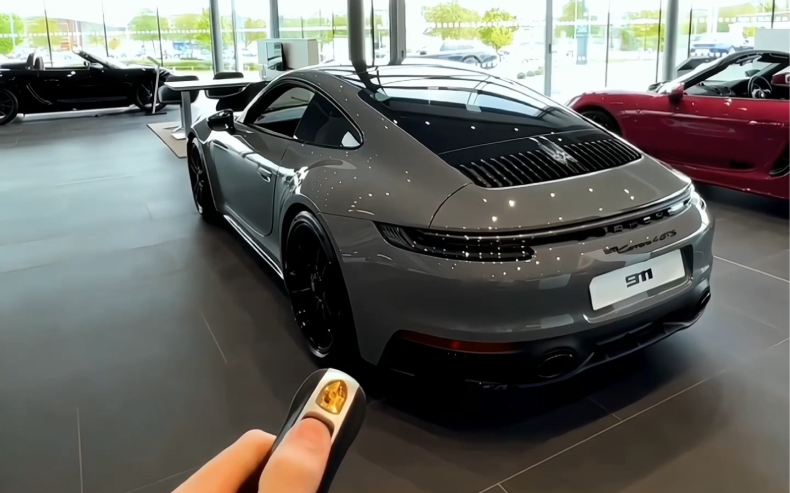 沉浸式体验 保时捷911 carrera 4 gts!