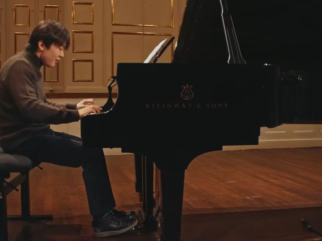 当红钢琴明星 赵成珍(韩国) mozart_ allegro in d major, k.