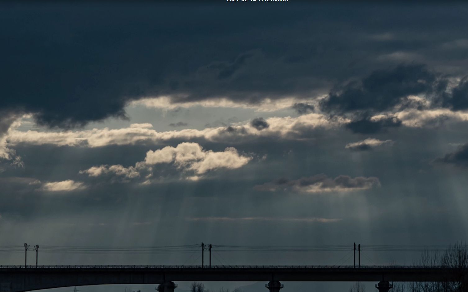 耶稣光 万物皆有裂痕 那是光照进来的地方