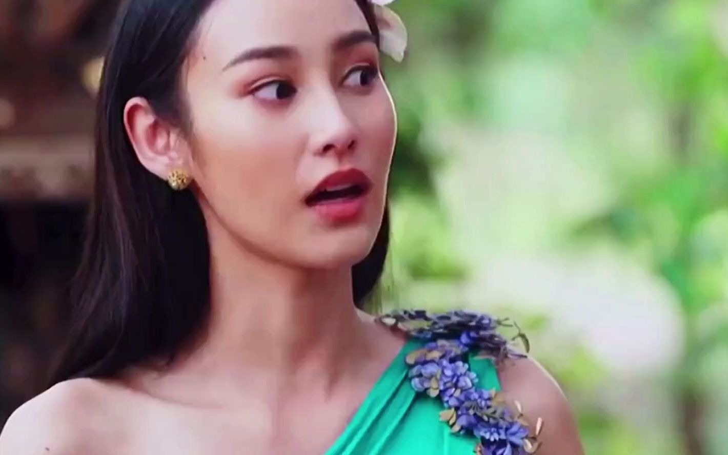 【灵蛇爱】已婚男晚上和老婆做那种事,白天看见女主又心动不已,直夸太