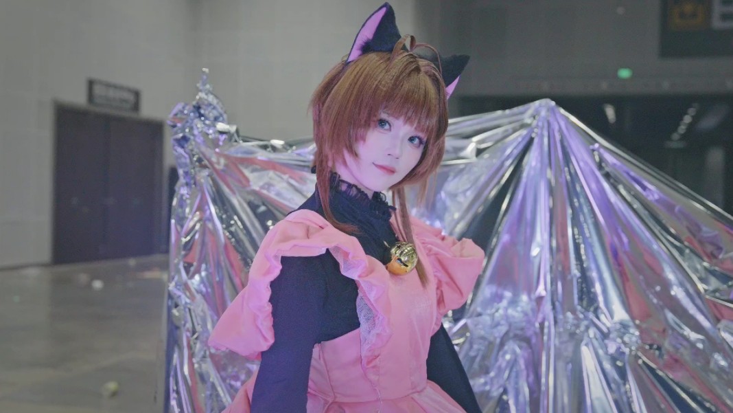 "什么?初中生cos小学生后变成魔法少女"小樱黑猫cos!