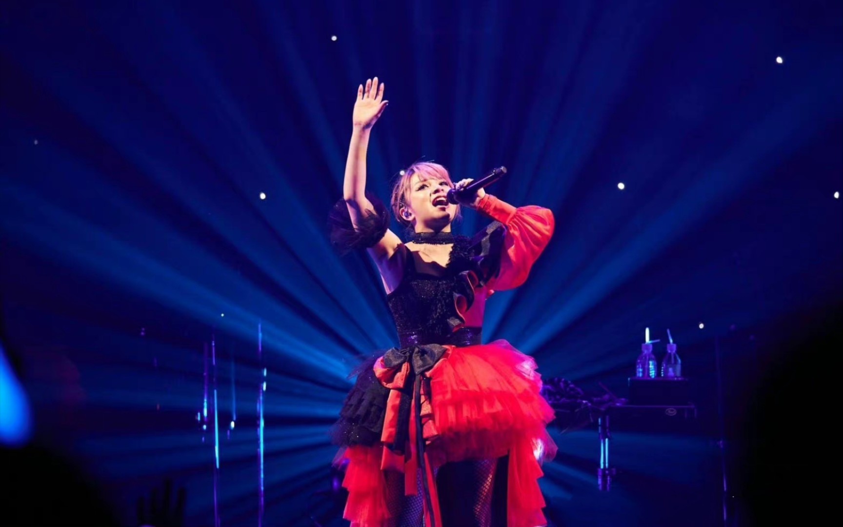 新年了,再吸亿遍~garnidelia-极乐净土【4k】live(中日字幕)