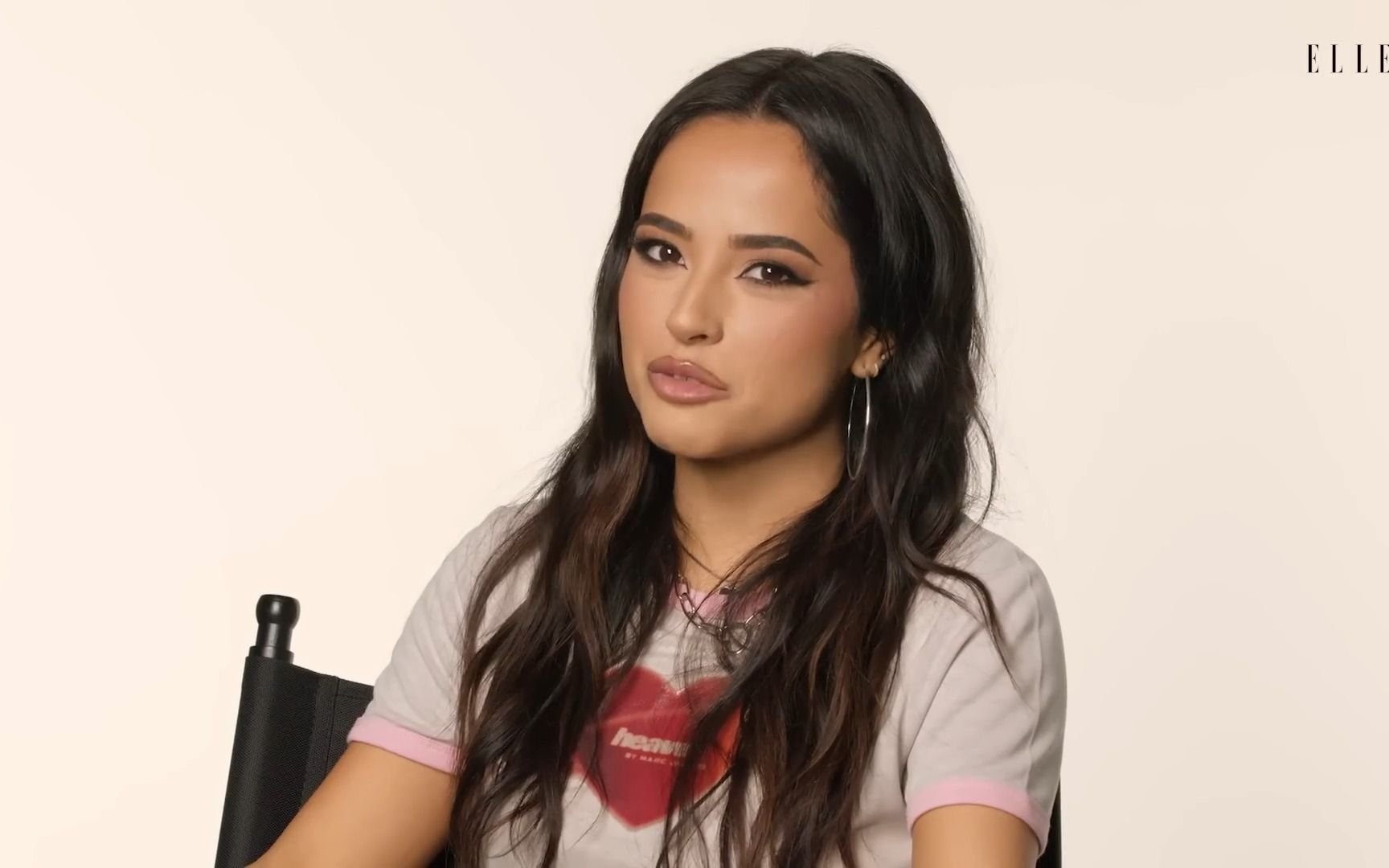 becky g sings shower, hilary duff, and jennifer lopez in round