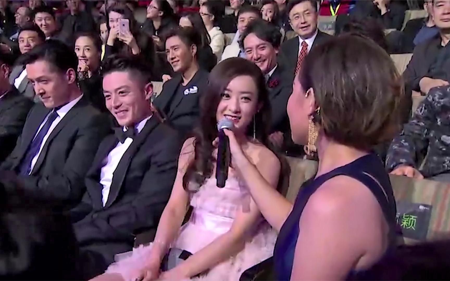 谢依霖调侃赵丽颖:和谁接吻最有感觉?她脱口而出三个字逗乐全场