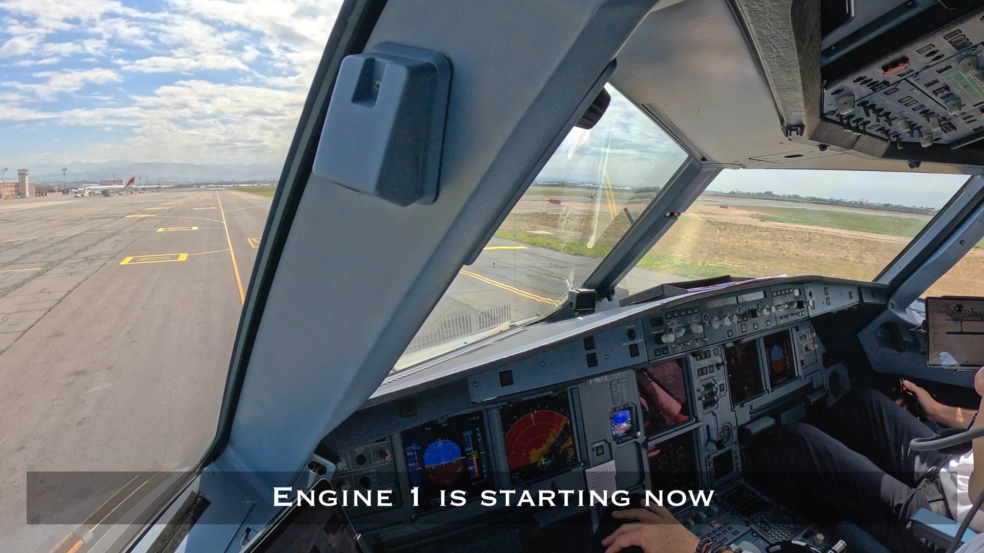 a320电动汽车9698 埃里温_起飞26 _ 4k驾驶舱视图_空中交通管制