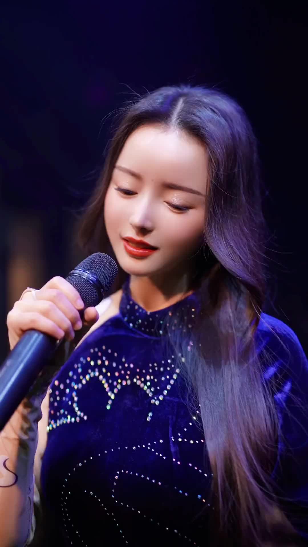 初识你含情脉脉回首你柔柔轻语遇见香格里拉真人真唱翻唱