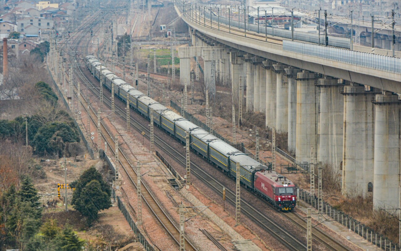 【蘭局春運臨客】電客k4032次(嘉峪關~上海)加速通過隴海線上行,北東