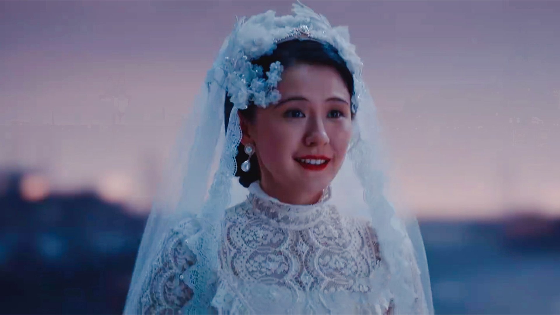 灼灼韶华:韶华穿着婚纱去码头找闻知秋,你能为我留下吗