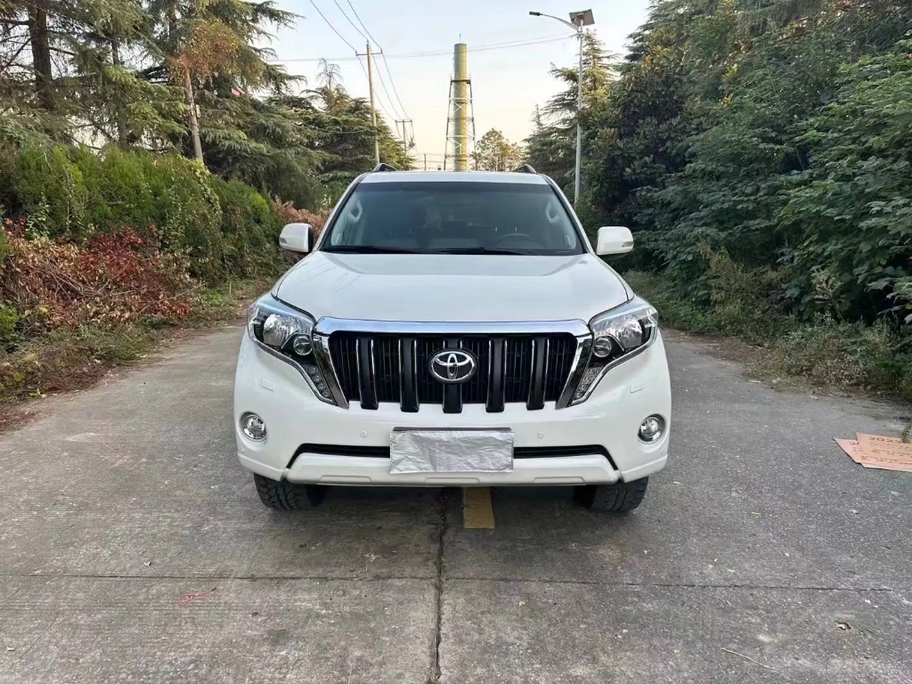 83w,准18年丰田霸道3500,3.5l自动至尊四驱七座时尚型