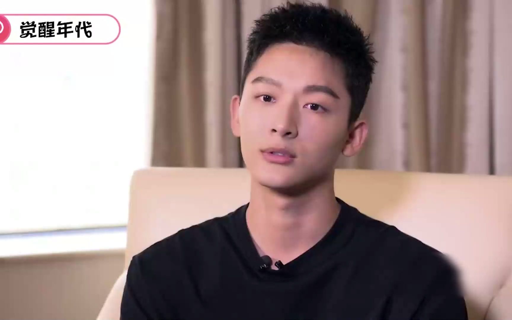 张晚意是什么的契机去做演员的呢