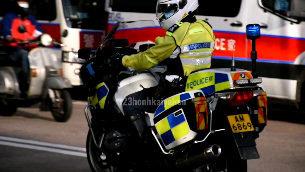 香港警车 港岛交通总区bmw r900rt r1250rt电单车