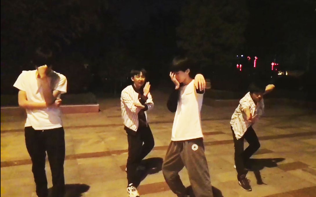 活动作品精神小伙竟然深夜进行多人运动