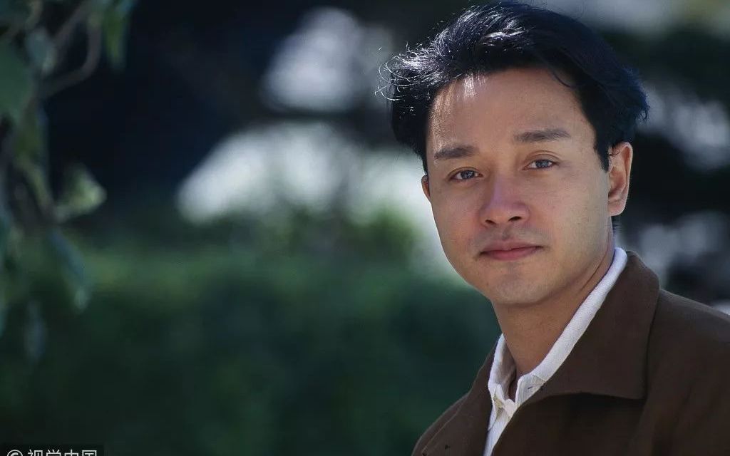 2001年张国荣谈无良港媒,盗版猖獗,希望做舞台剧和导演