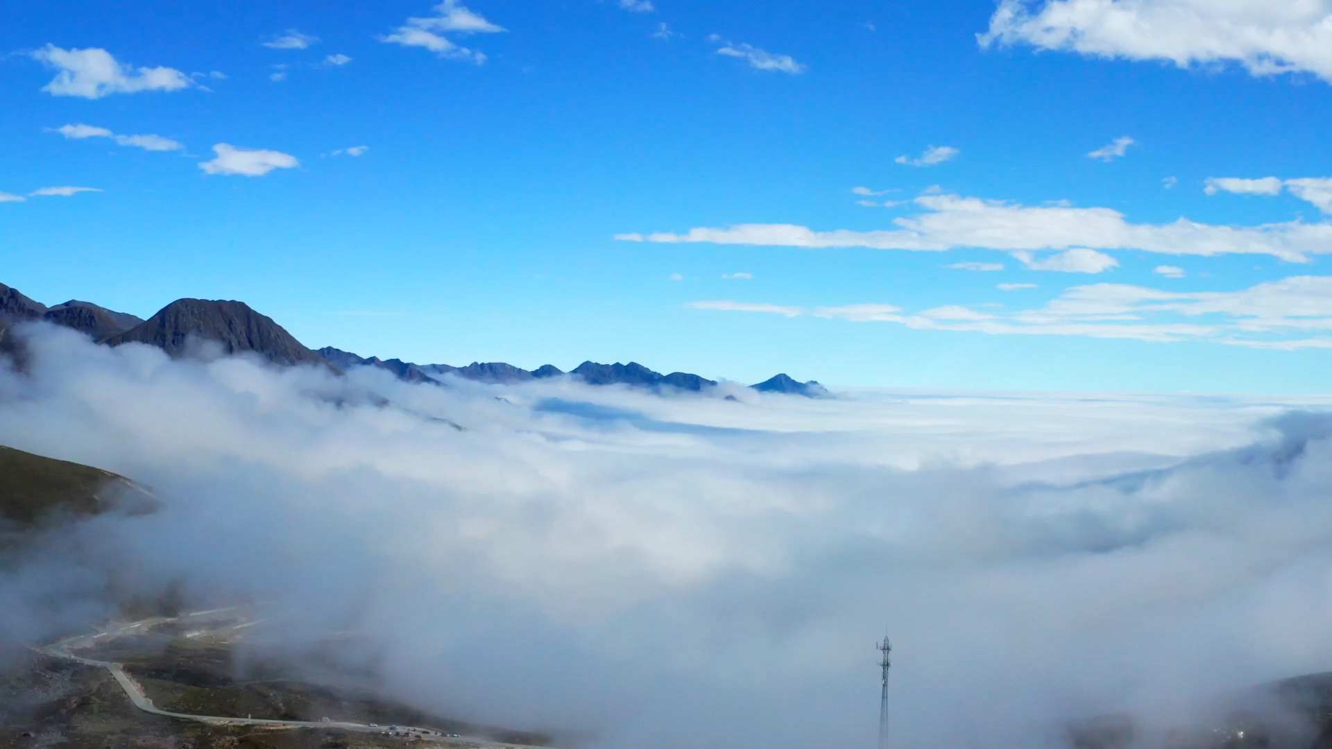 雅家梗垭口和折多山云海