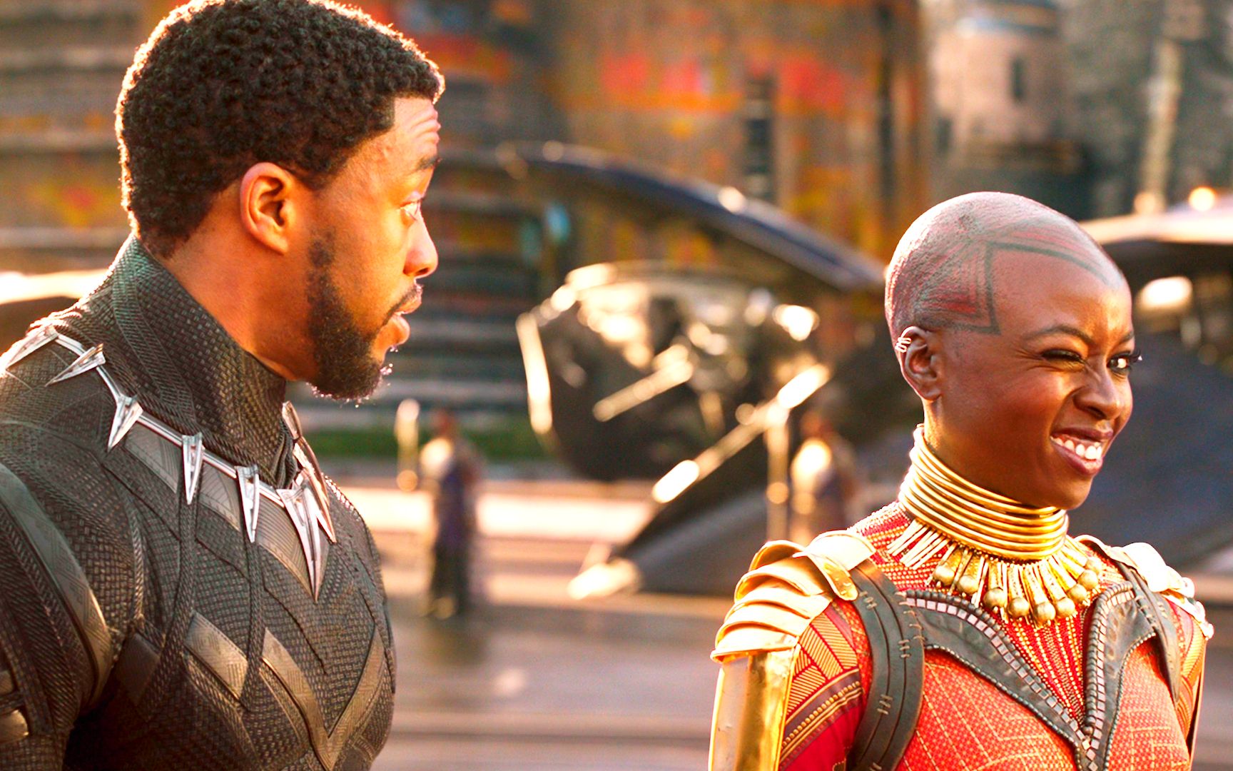 黑豹:奥克耶!你怎么这么调皮呢!亏你还是皇家护卫队队长