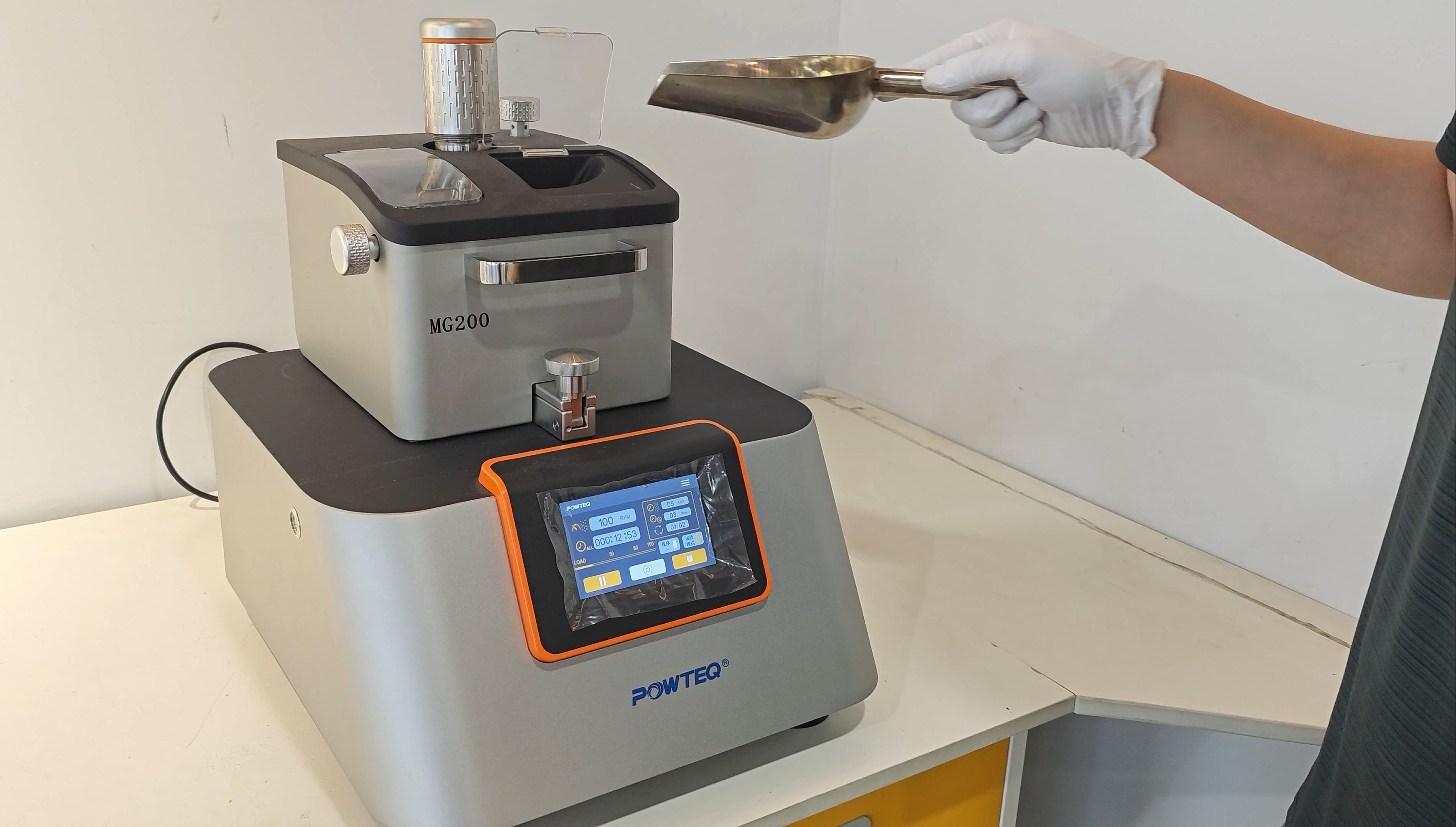 格瑞德曼臼式研磨仪mg200-研磨中药丸