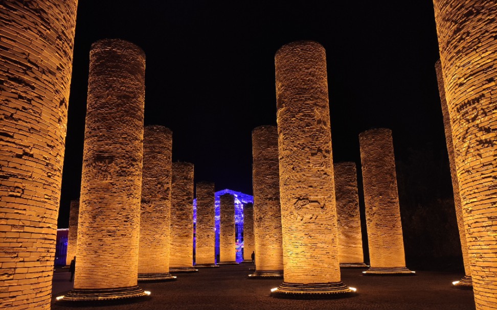 [西昌]晚上的火把广场热闹之余也有几分寂静!