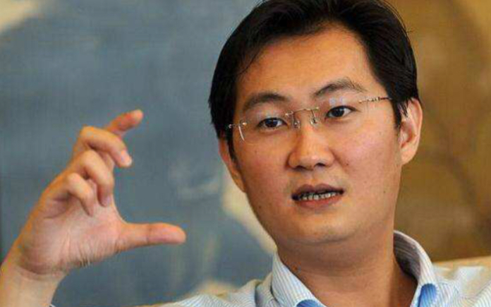 询问微信客服老板帅不帅后