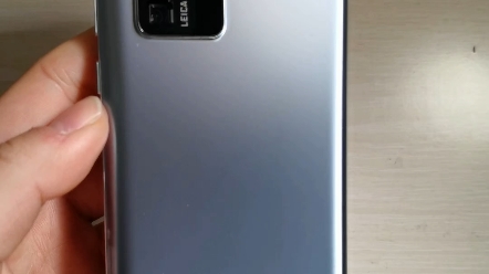 368 瑕疵华为p40pro 屏幕漏液触控有问题,背板小瑕疵