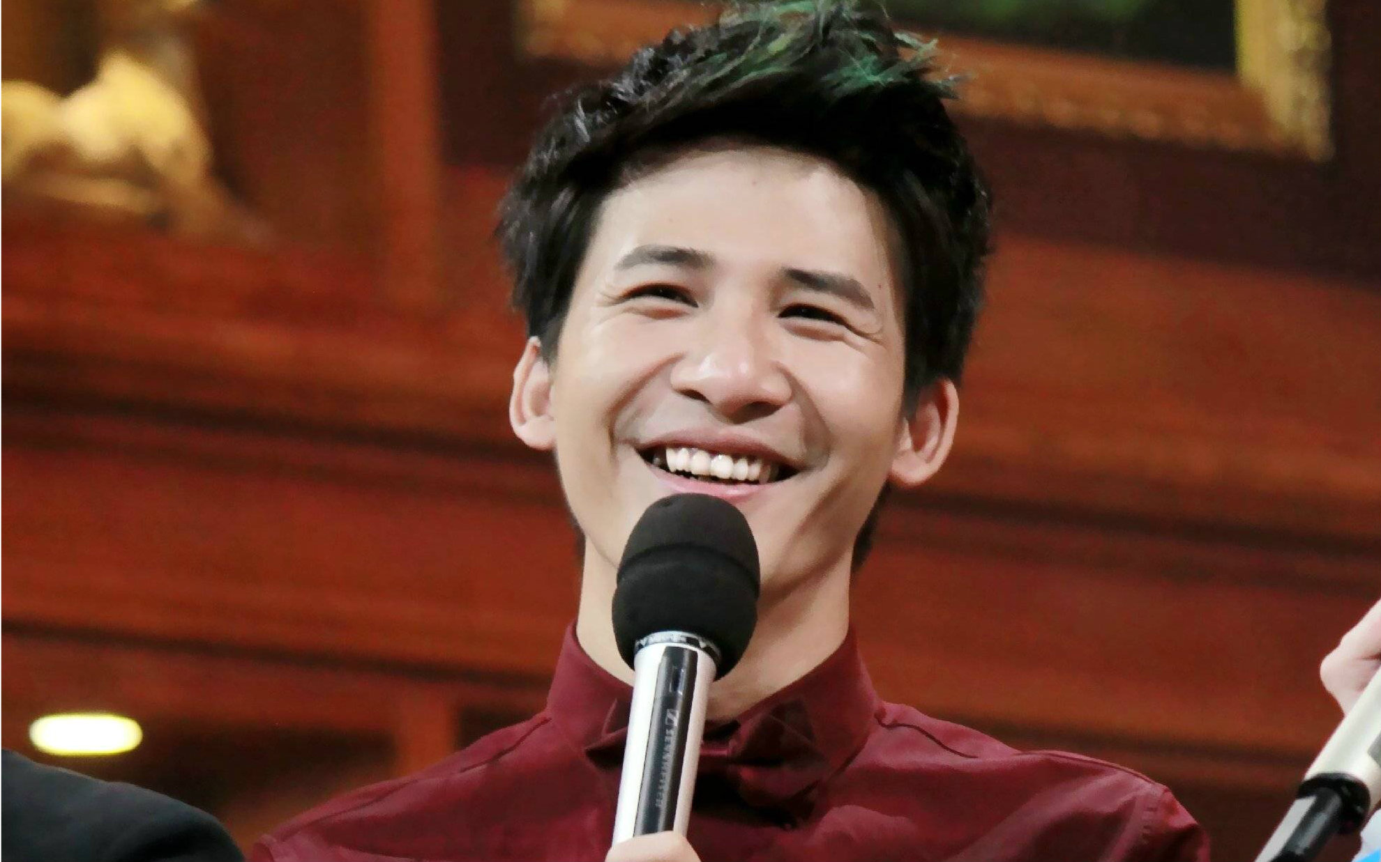 【大张伟】捕捉一只爱笑的球