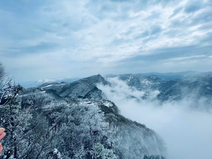 陕西汉中龙头山雪景
