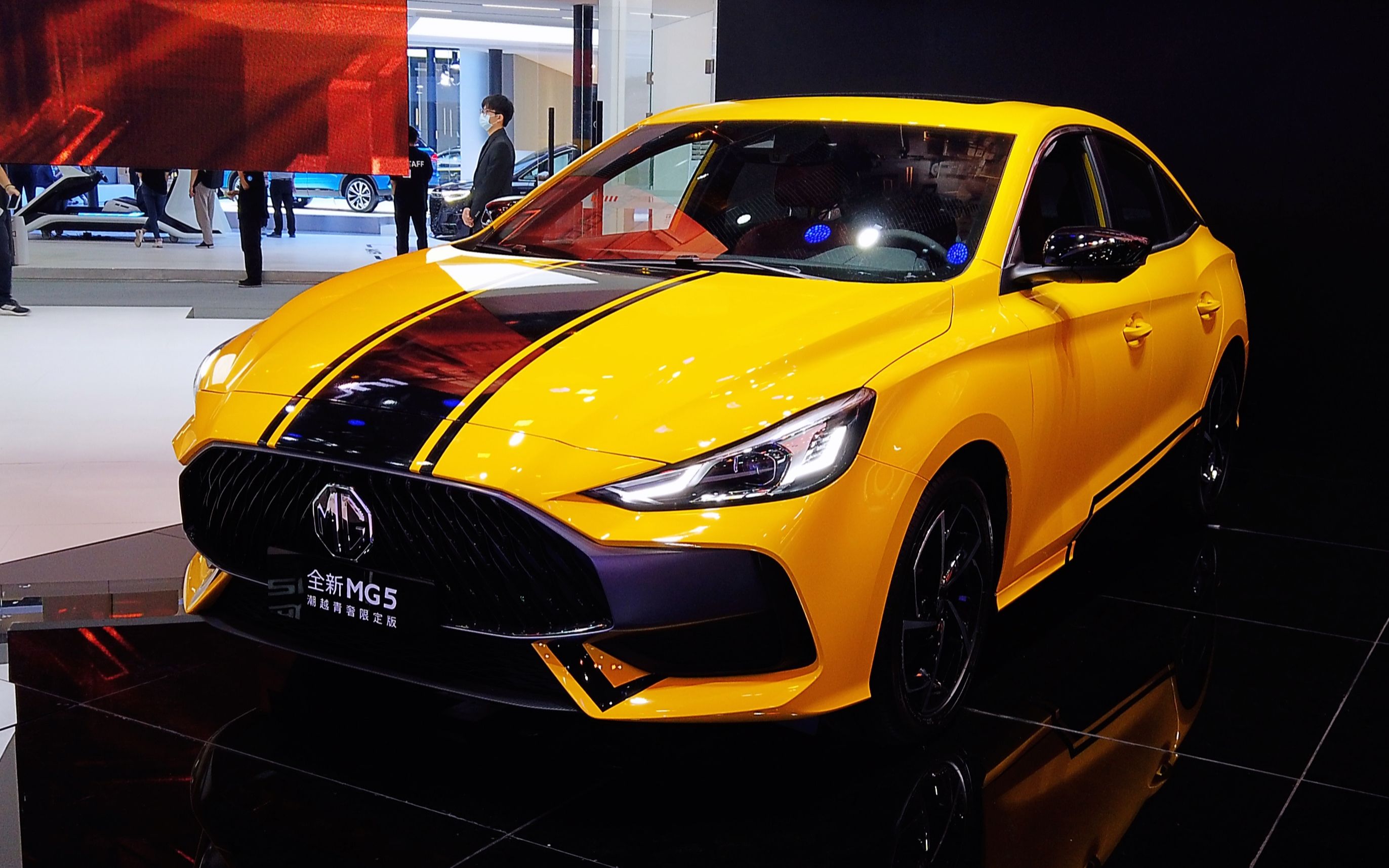 国产的全新mg5限量版,我看外观不输奥迪tt