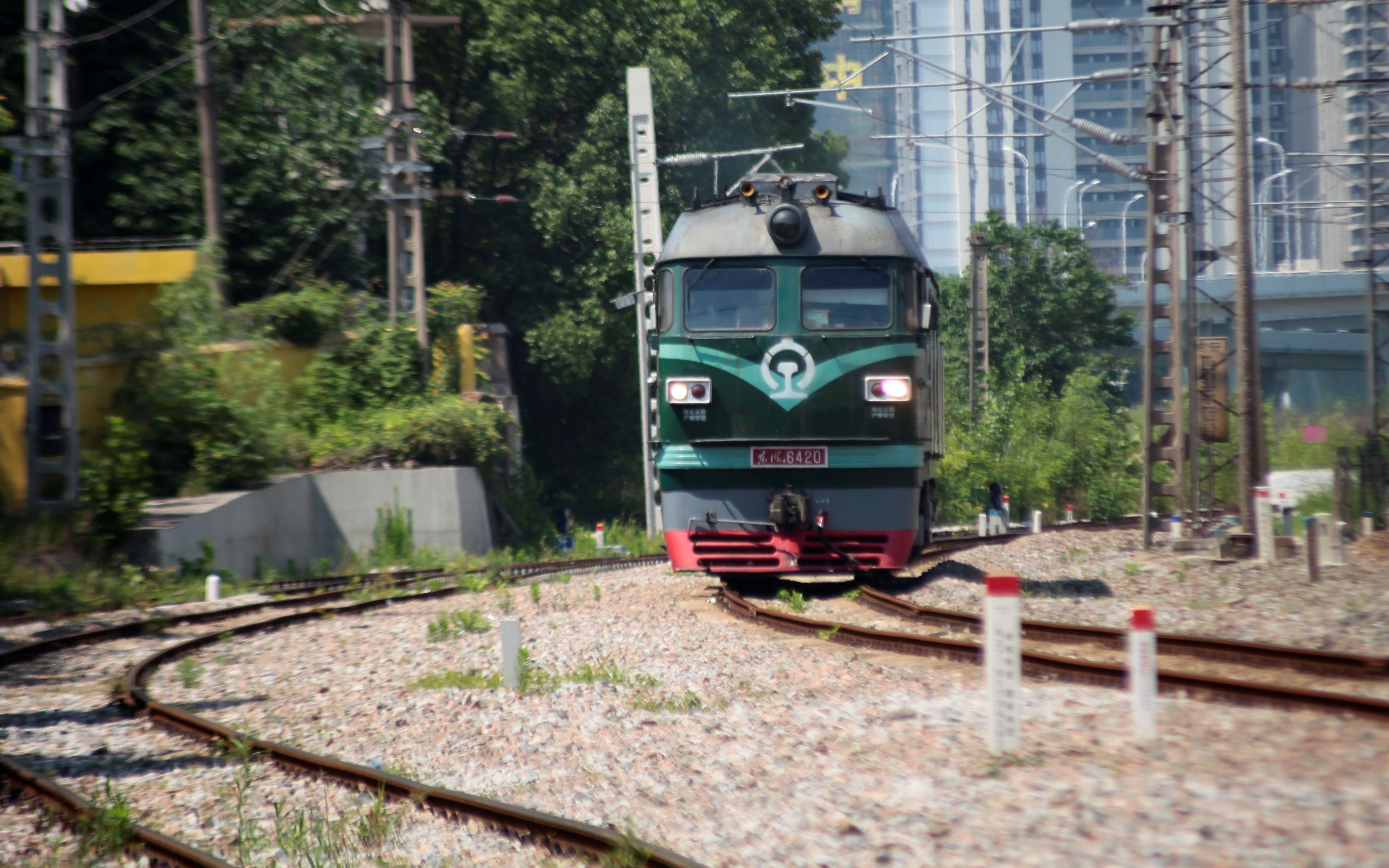 [图]今日丹水池好货：HXD3CA回送浩吉蓝精灵过轨京广，武局通勤本务瓜爷单机