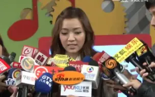 Télécharger la video: 侯佩岑首度哽咽承认订婚事实