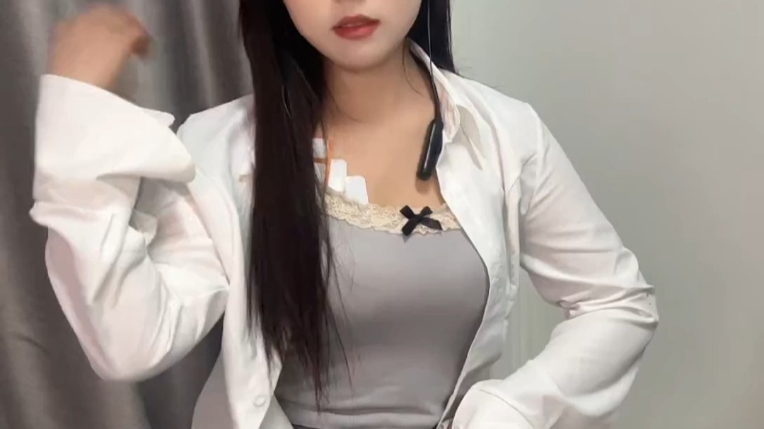 已转码2025-03-15 21-23-53_婚车小姐姐好想瘦