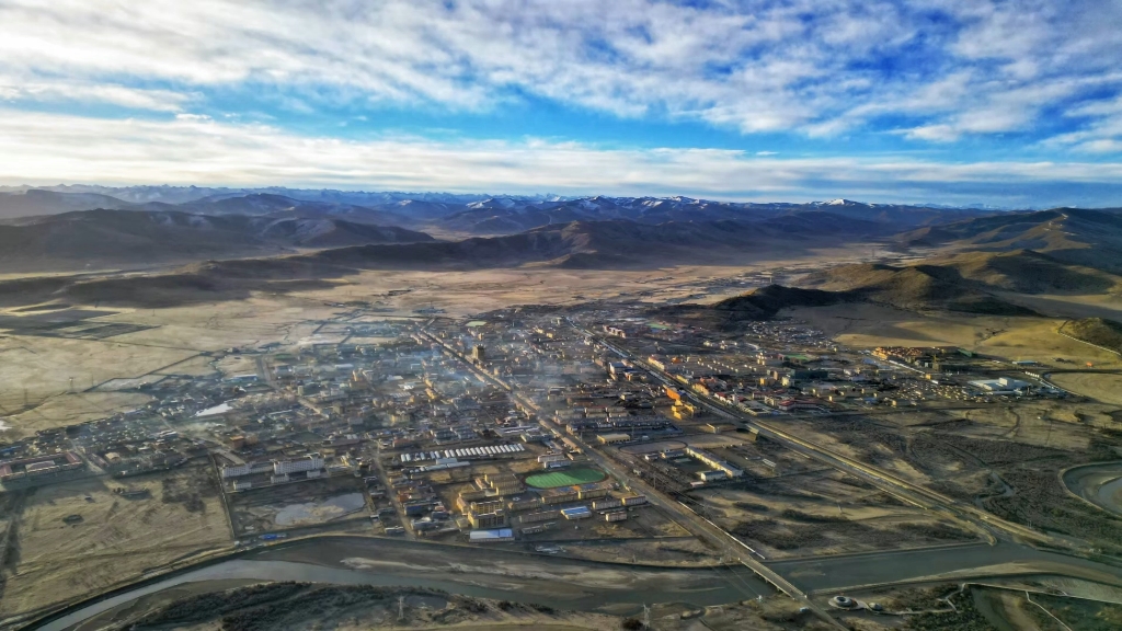 我竟然把冬日川西拍成了新疆沙漠,航拍红原阿坝县城