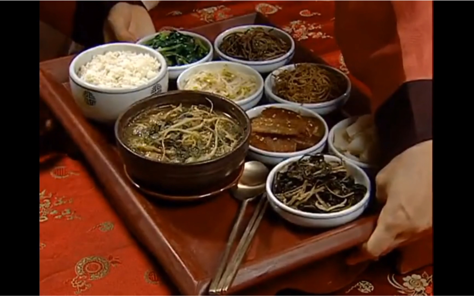 【大长今做菜画面合集】长今做能治疗感冒的菜和做菜给明朝大臣吃