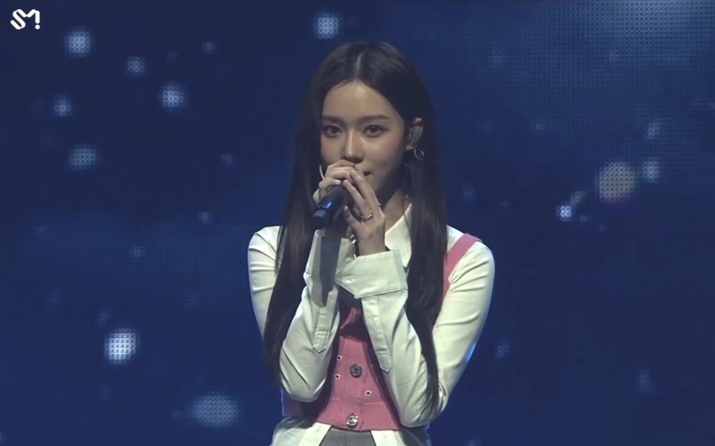 aespa首尔演唱会金玟庭solo舞台「lips」