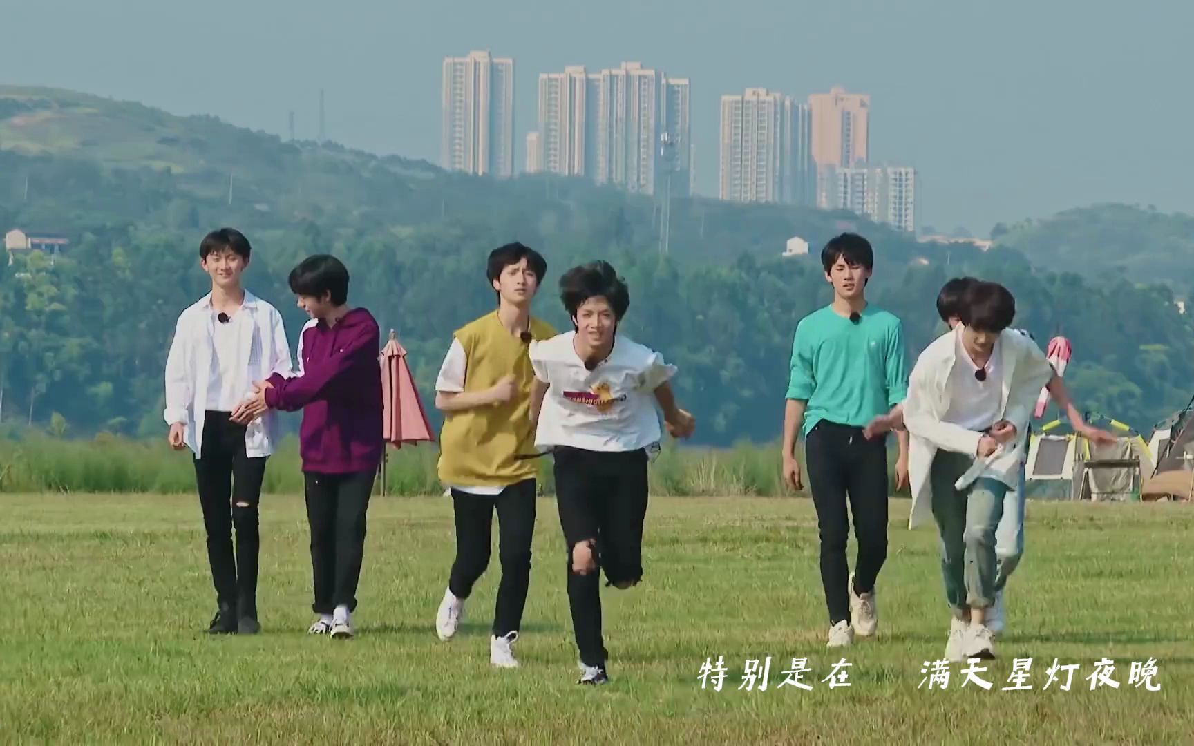 [图]《昨日少年》MV