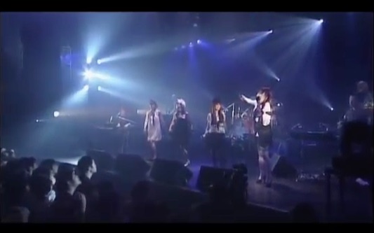 [图]梶浦由记 Yuki Kajiura - Open your heart (live)