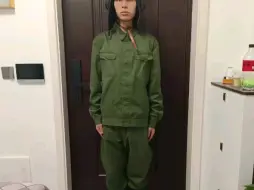 Download Video: 78式装甲兵冬季工作服及机修防油服