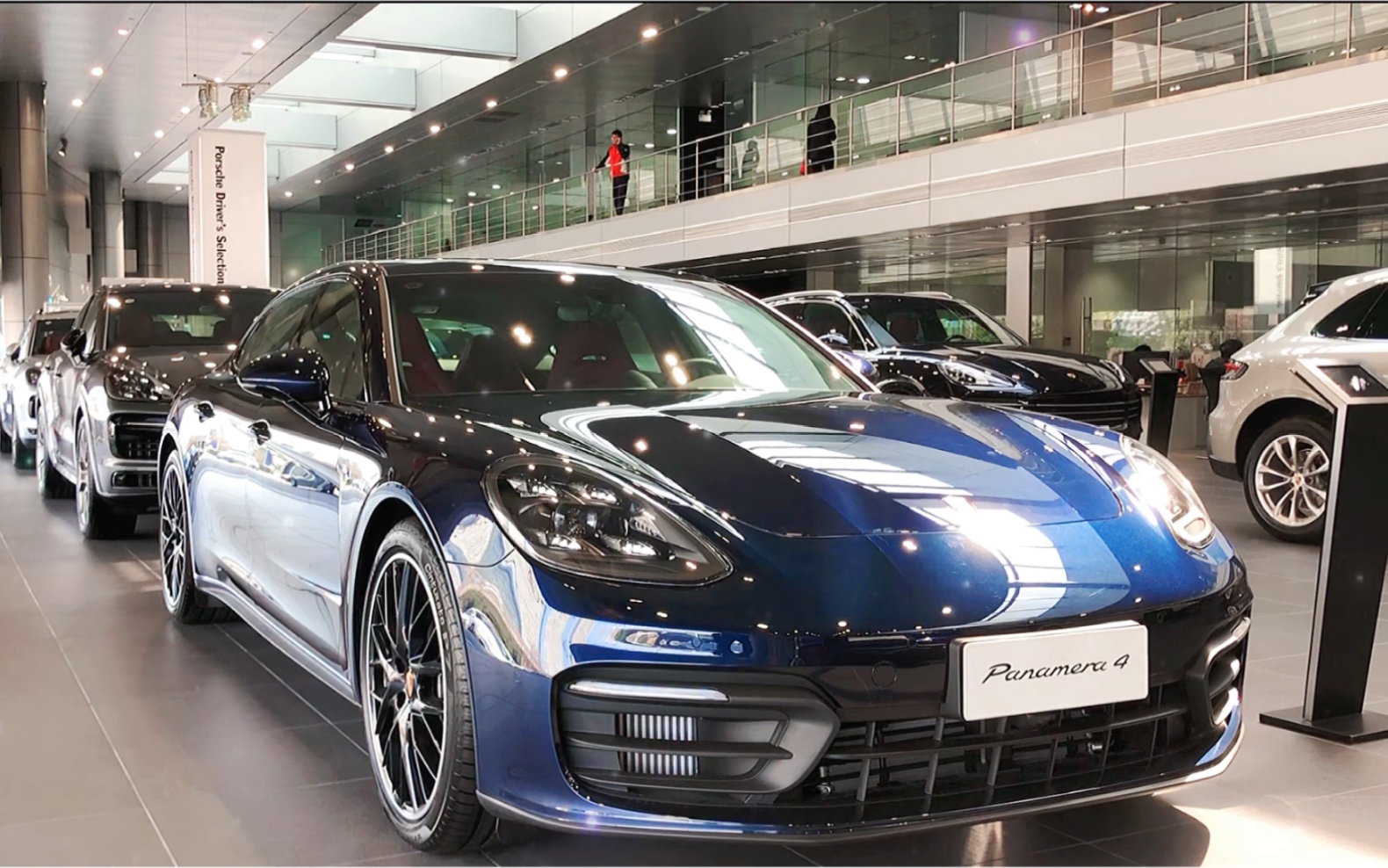 2022 porsche panamera 4 午夜藍(已就位)_嗶哩嗶哩_bilibili