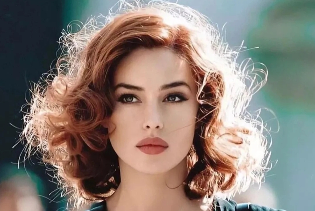 沉沦于姐姐的美貌——统一全球审美的地球之花莫妮卡·贝鲁奇