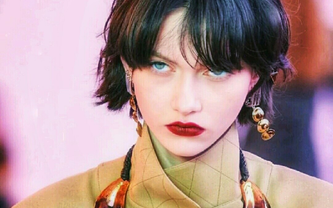 【sofia steinberg】 新晋超模 高级厌世型_哔哩哔哩_bilibili