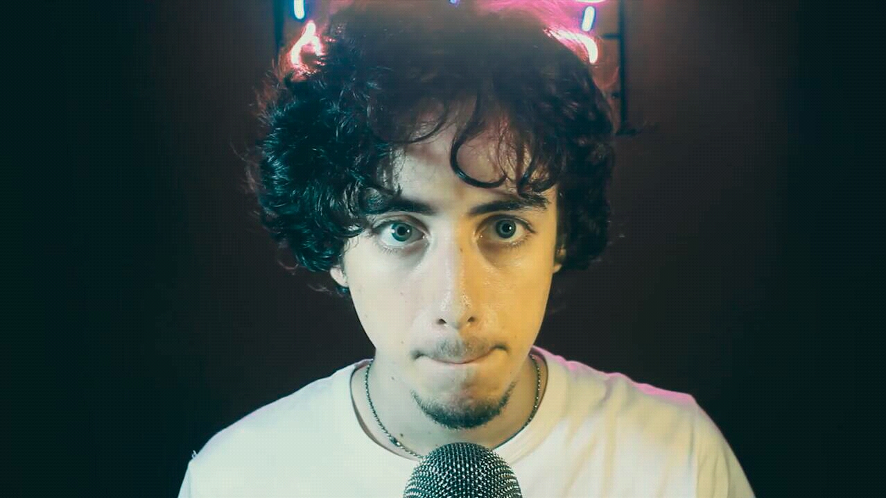 【大眼哥anoasmr】外星人吃了番茄有了便便(减压玩具特辑)【萌宠】