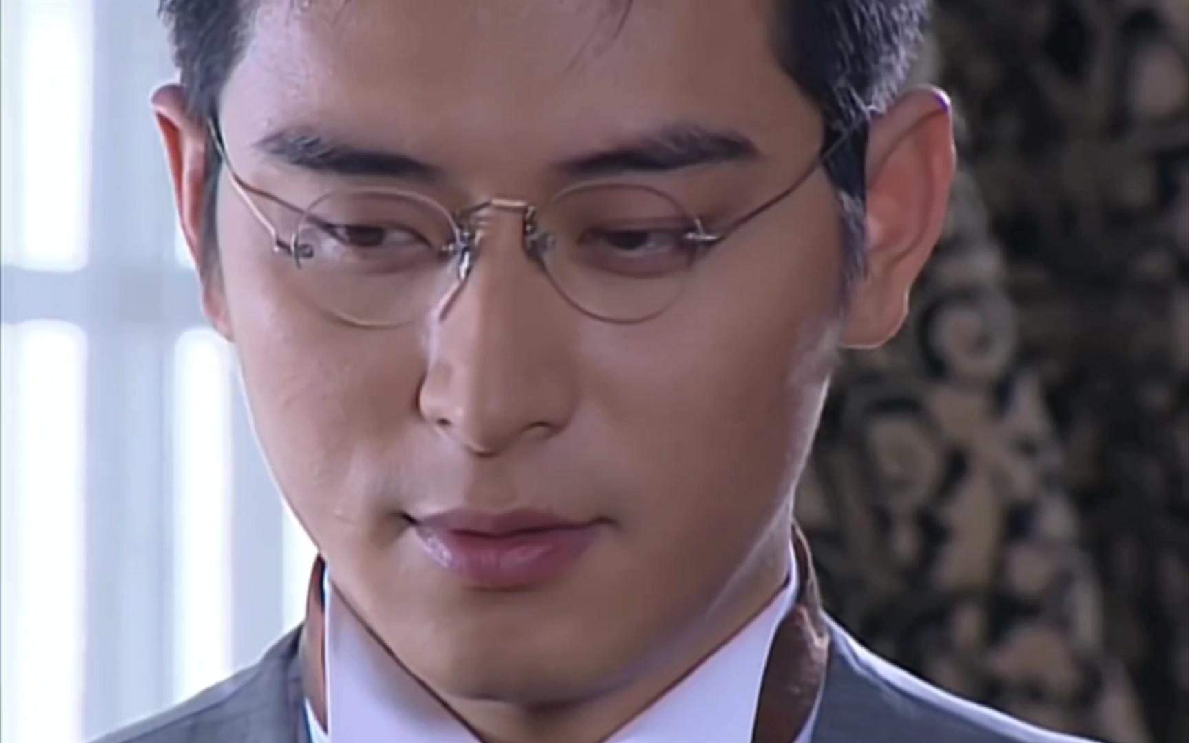 2004《中华英雄》金太保cut 无字幕 74 17-1 →_→ 因为师妹找男主