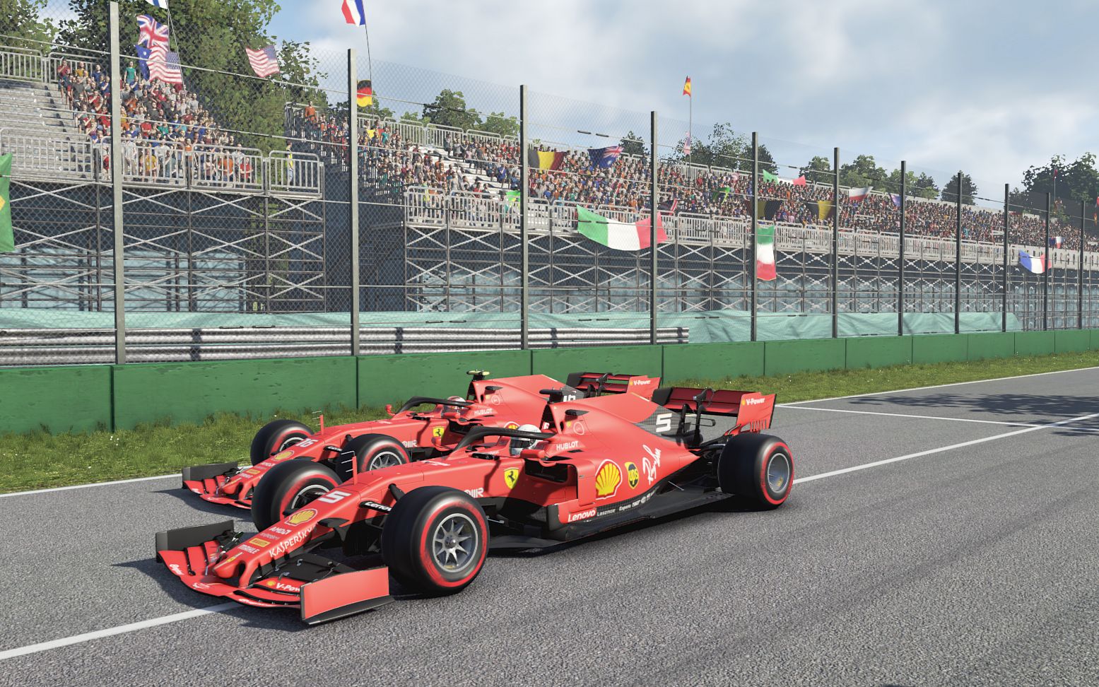 f12019单机美国站驾驶法拉利16号赛车白胎助力红车的胜利