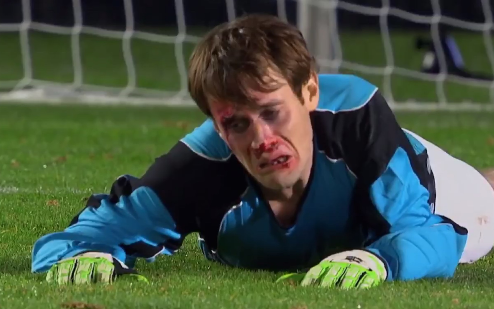 美国足球史上最惨守门员大卫斯克林