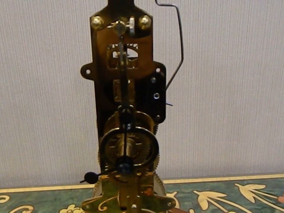 齿轮结构清晰的德国赫姆勒座钟台钟