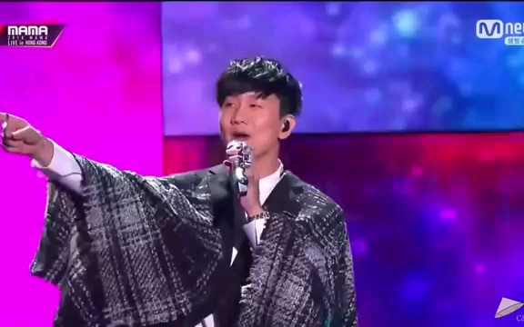 [图][ 高音质 ]林俊杰《伟大的渺小＆不为谁而作的歌》[2018 MAMA in HONG KONG]